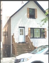 1943 N Winchester Ave