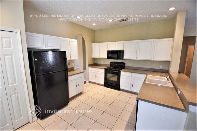 Foto del edificio - 489 Eastbridge Dr