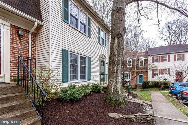 Building Photo - 7800 Butterfield Ln