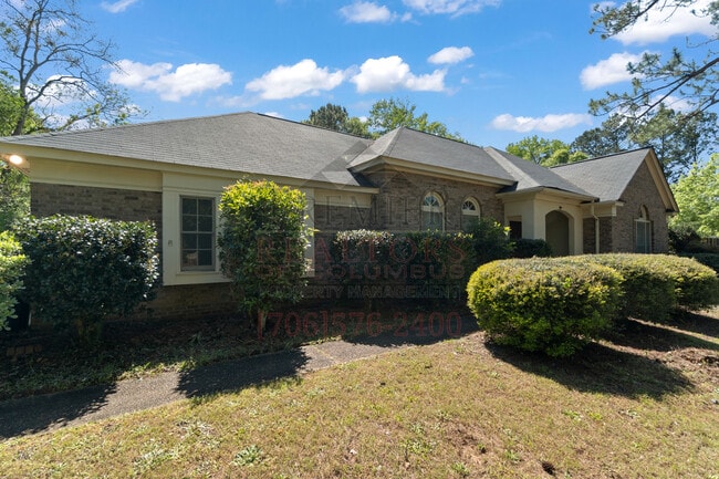 Foto del edificio - 6157 Bristol Blvd