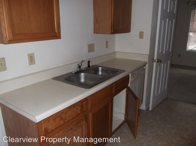 Building Photo - 4400 Ellenbrook Dr