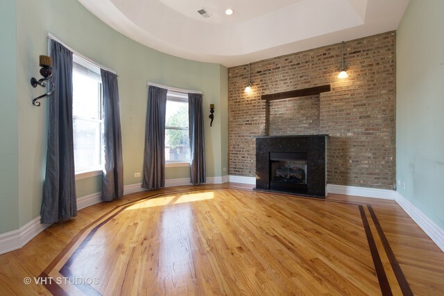 Building Photo - 538 E 44th St