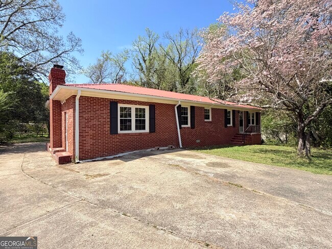 Foto del edificio - 125 Lillian Dr