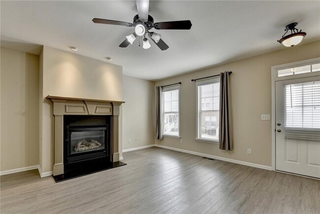 Foto del edificio - 4406 Village Field Place