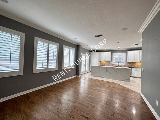 Foto del edificio - 28296 Cedar Ln