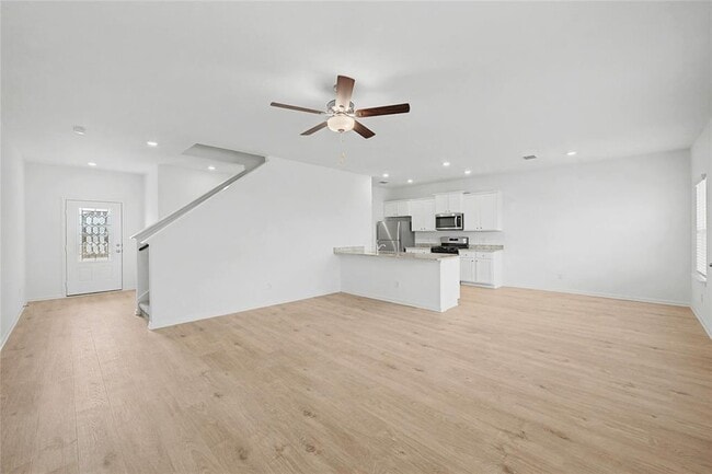 Foto del edificio - 409 Silent Meadow Run