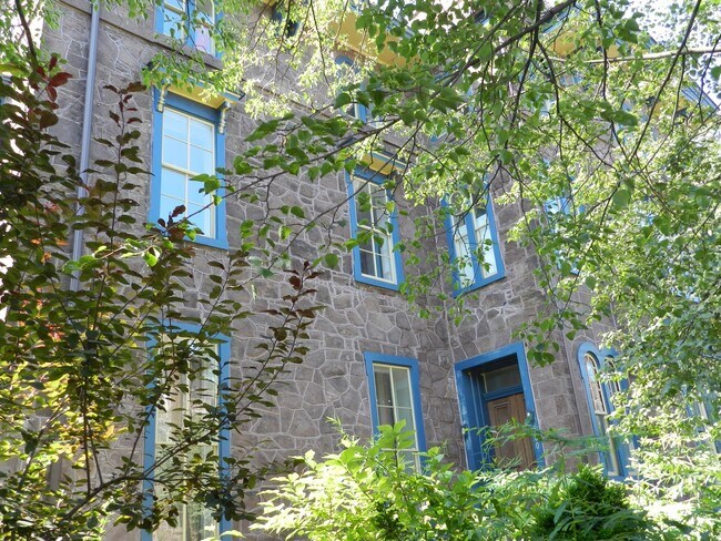 Building Photo - 4004 Baltimore Ave