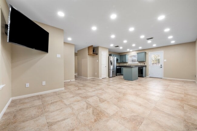 Building Photo - 4106 Falling Trace Ln