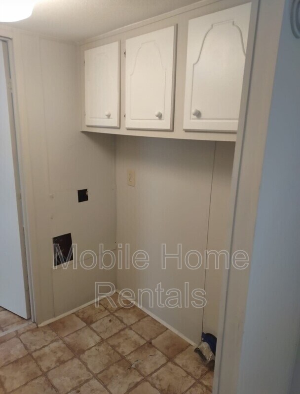 Building Photo - 2737 Dove Ln