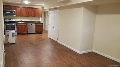 Building Photo - 27 Inwood Ave