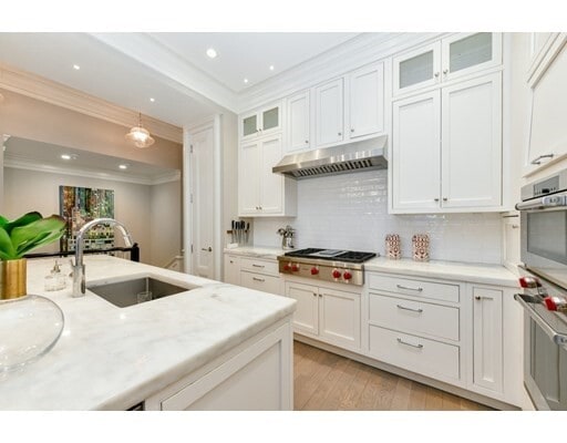 Building Photo - 105 Marlborough St