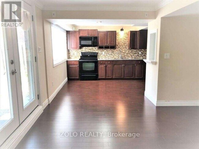 Photo du bâtiment - 33 Styles Crescent