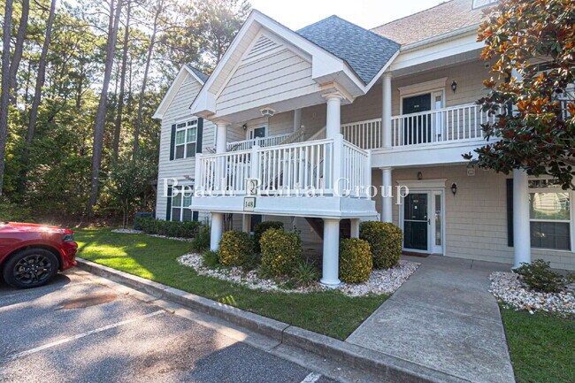 Foto del edificio - 3 Bedroom End Unit w/ Screened-In Balcony