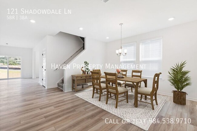 Building Photo - 121 Shadowdale Ln