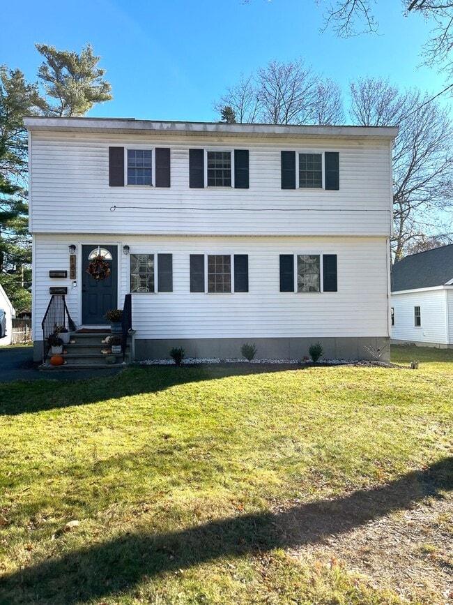 Photo - Rosemont Updated 2 Bedroom Unit House