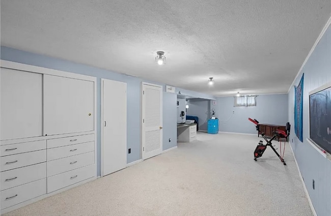 Building Photo - 113 Cedar Crest Dr