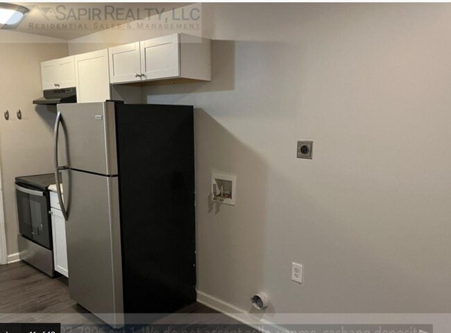Building Photo - 5883 Lone Oak Dr SW