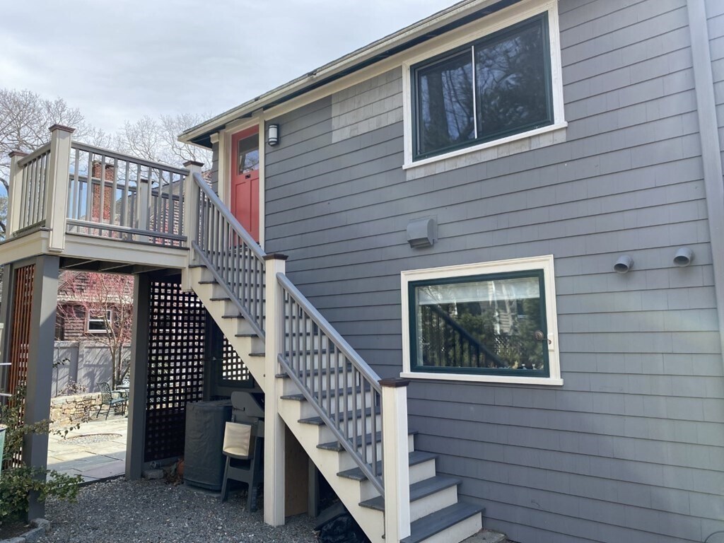 84 Crest Rd, Wellesley, MA 02482 Townhome Rentals in Wellesley MA