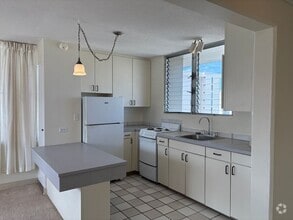 Building Photo - 2648 Kuilei St