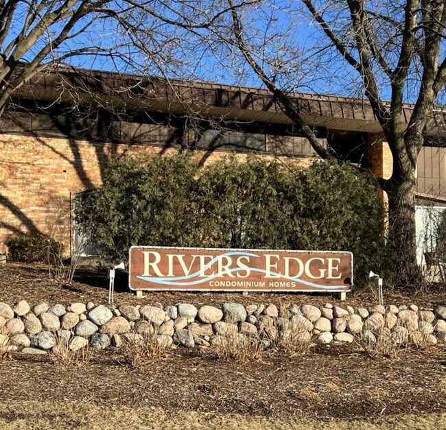 Foto del edificio - 4117 W Rivers Edge Cir