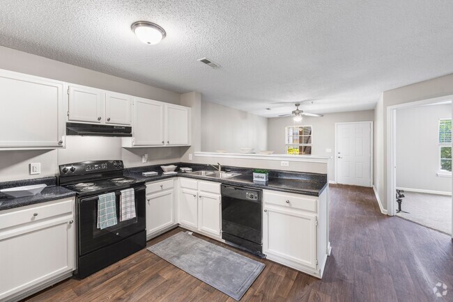 Building Photo - Lexington Station Apartments