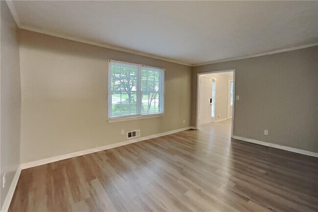 Foto del edificio - 3643 S Marlborough Dr
