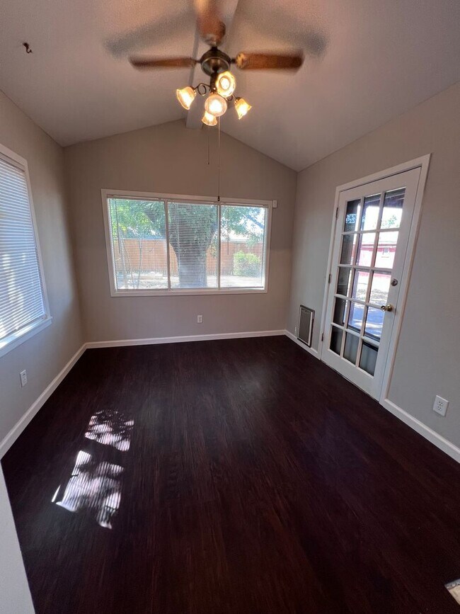 Foto del edificio - 5409 33rd St