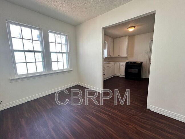 Foto del edificio - 111 Avenue U