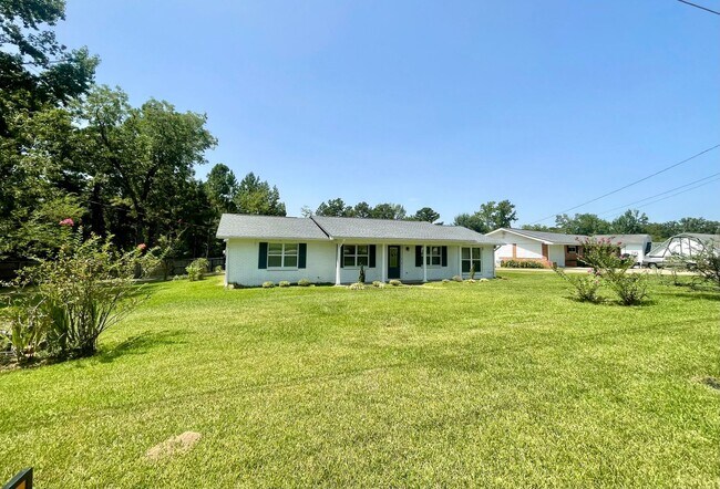 Foto del edificio - 539 Luckney Rd