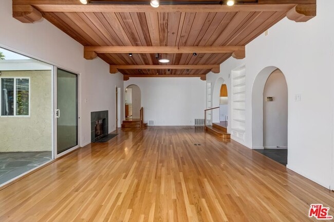 Foto del edificio - 921 24th St