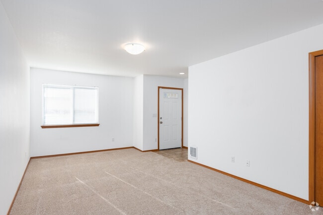 2BD, 2.5BA - 1,300SF - Lawndale Town Homes