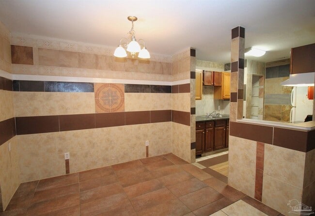 Building Photo - 130 E 9 Mile Rd