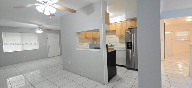 Foto del edificio - 502 N 70th Way