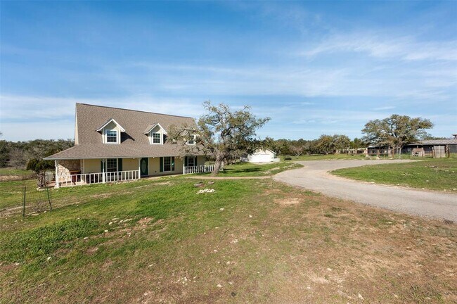 Building Photo - 31305 Ranch Rd 12