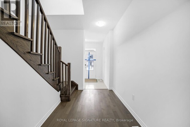 Building Photo - 448 Kennedy Cir W