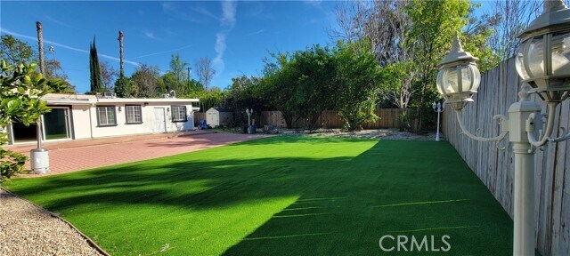 Foto del edificio - 5719 Beckford Ave