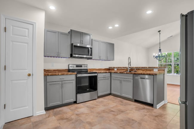 Building Photo - 769 Corn Planters Ct S