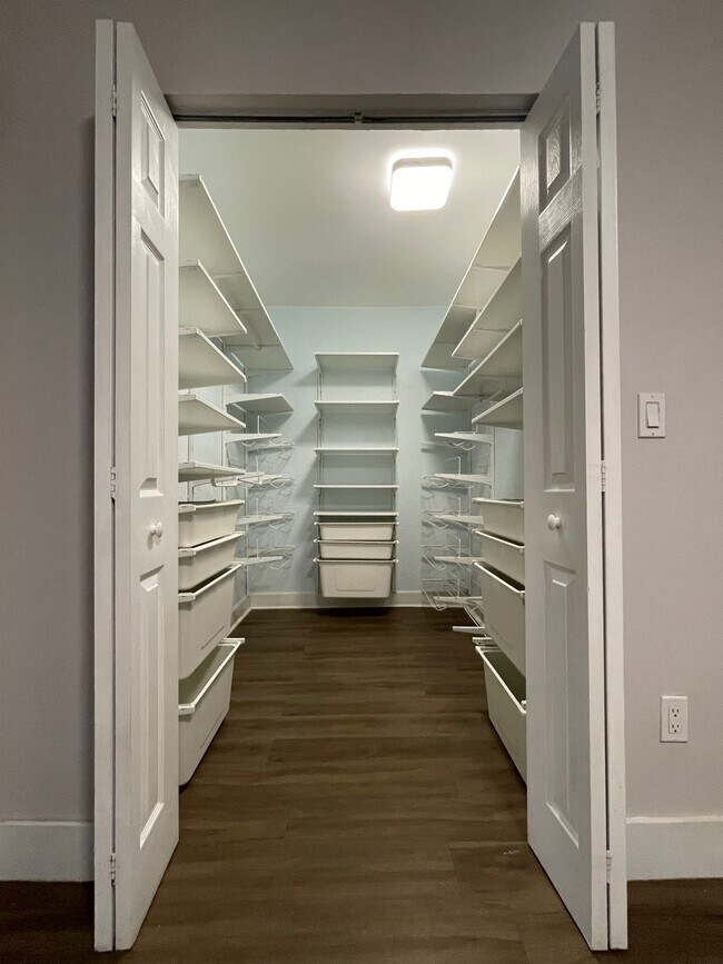 Foto del edificio - 3098 SW 6th St