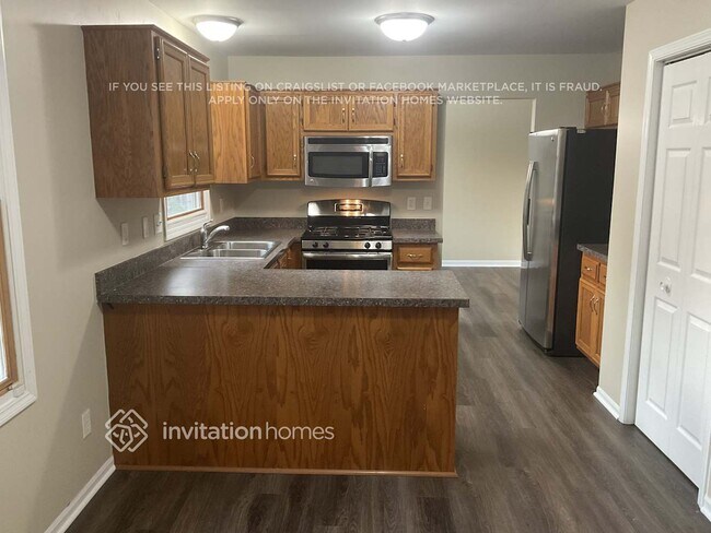 Foto del edificio - 874 Foran Ln