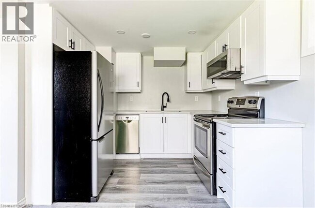 Photo du bâtiment - 3 Veevers Dr