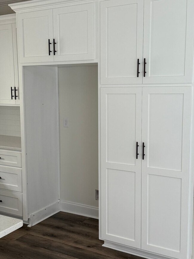 Foto del edificio - 418 Fussell Rd