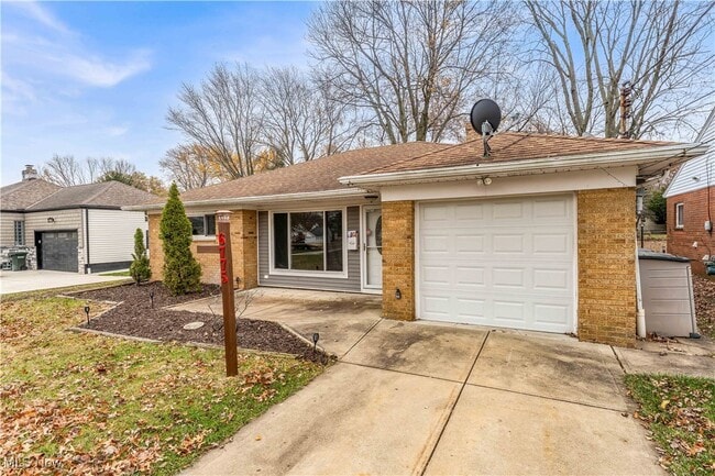 Building Photo - 6775 Middlebrook Blvd