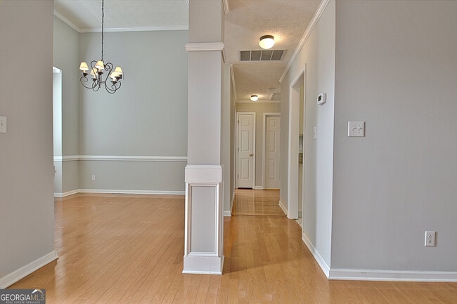 Foto del edificio - 170 Hidden Brook Trail