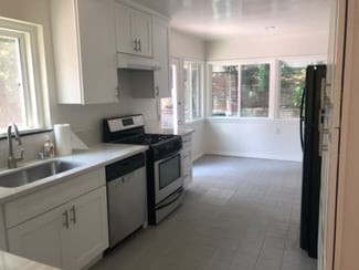 Building Photo - 2721 E Chevy Chase Dr