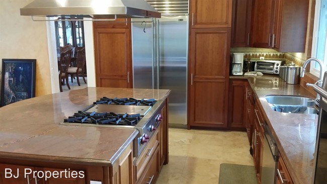 Building Photo - 4 br, 3 bath House - 904 Via Zumaya