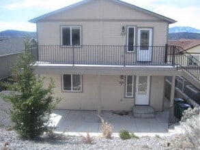 Building Photo - 510 Harbor View Dr