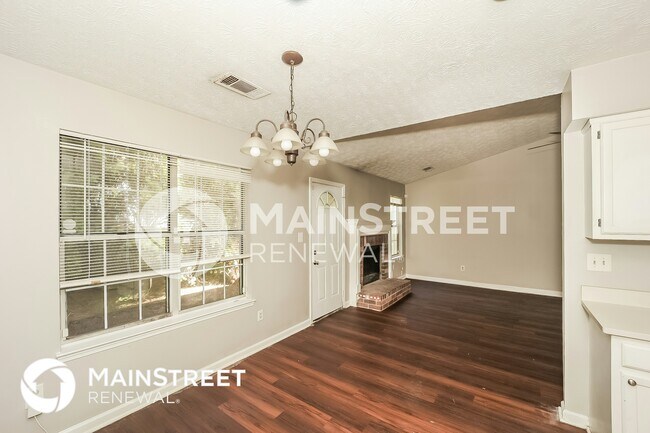 Foto del edificio - 9206 Fairway Ct