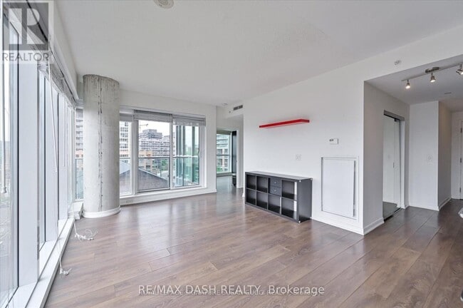 Photo du bâtiment - 150 E Liberty St