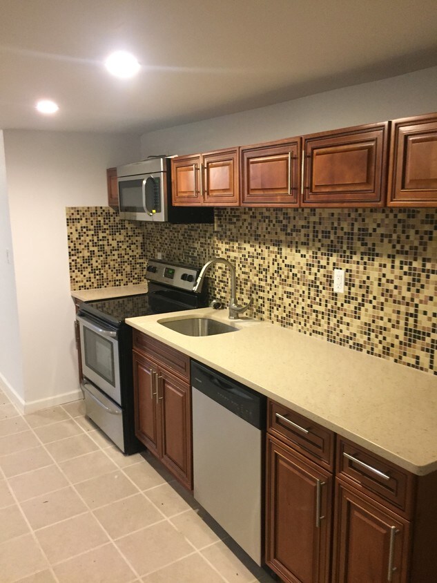 Foto principal - 1542 Hoe Ave