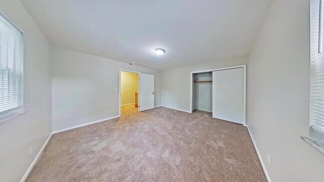 Building Photo - 8116 Wallingwood Dr